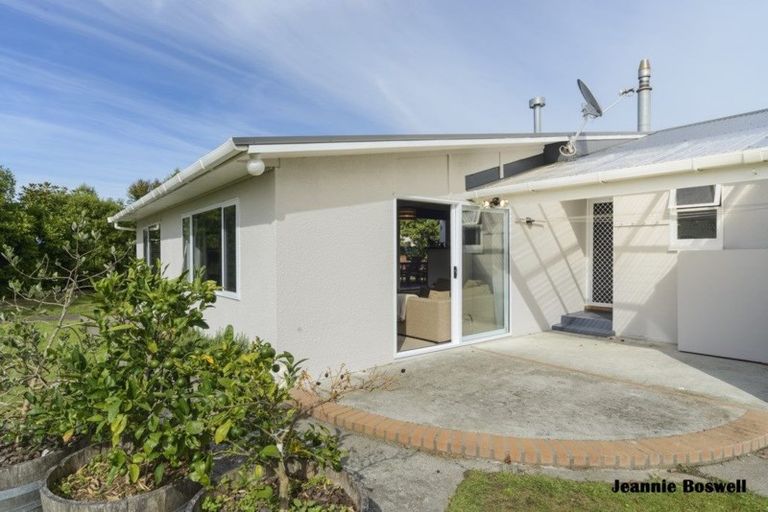 Photo of property in 50 Haydon Street, Roslyn, Palmerston North, 4414