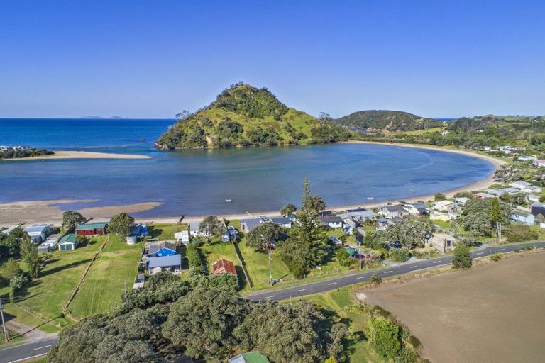 Photo of property in 858 Pataua South Road, Pataua South, Onerahi, 0192