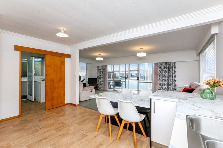 Photo of property in 4/6 Gilbert Street, New Plymouth, 4310