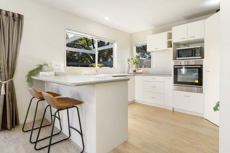 Photo of property in 2 Cunningham Place, Halswell, Christchurch, 8025