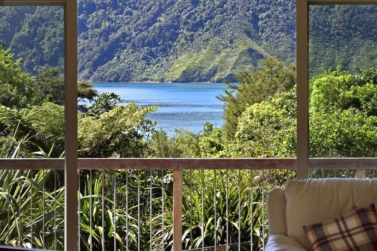 Photo of property in 3215 Archers Road, Tennyson Inlet, 7195