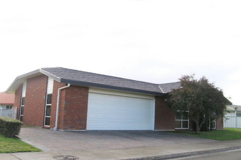 Photo of property in 6 Amanda Place, Mayfair, Hastings, 4122