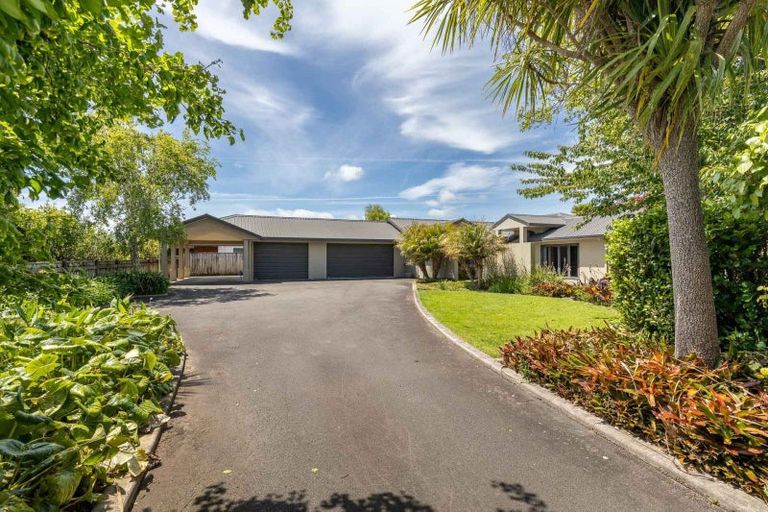 Photo of property in 3c Kinross Drive, Merrilands, New Plymouth, 4312