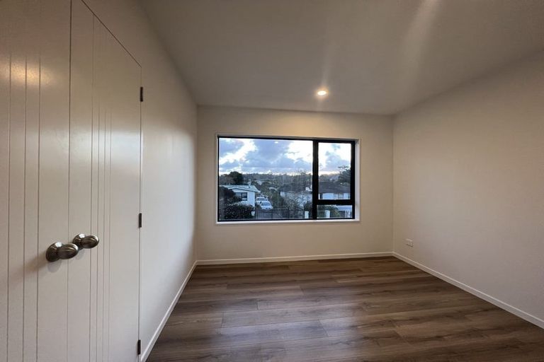 Photo of property in 3a Penfold Place, Henderson, Auckland, 0610