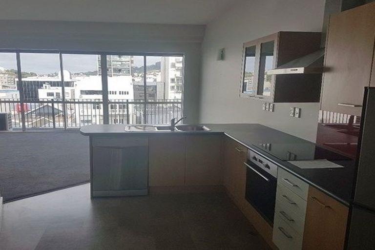 Photo of property in De Vere Apartments, 6/23 Tennyson Street, Te Aro, Wellington, 6011