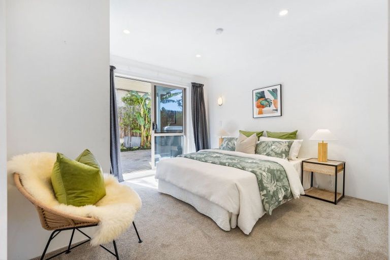 Photo of property in 825 Beach Road, Browns Bay, Auckland, 0630
