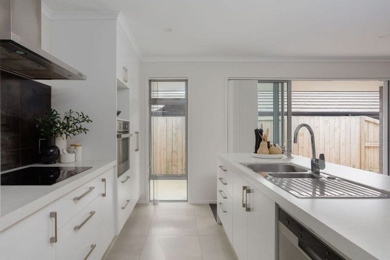 Photo of property in 26 Trans Tasman Way, Pyes Pa, Tauranga, 3112