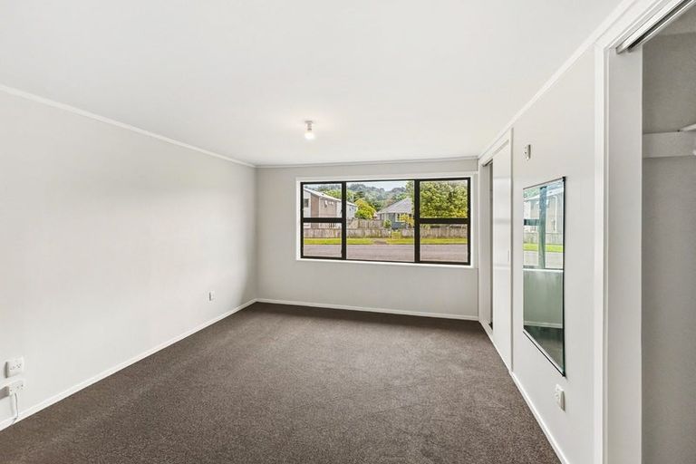 Photo of property in 22 Molesworth Street, Taita, Lower Hutt, 5011