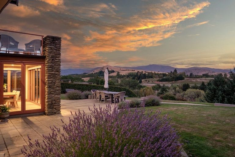 Photo of property in 9 Sledmere Drive, Lower Shotover, Queenstown, 9371