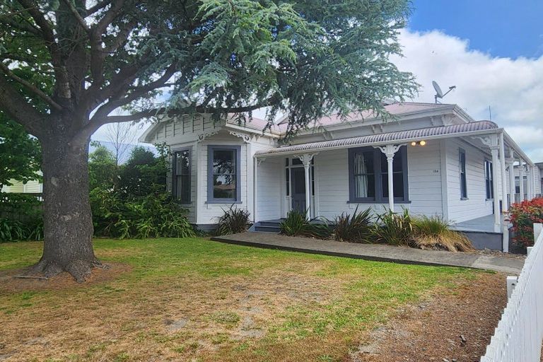 Photo of property in 10a Hereford Street, West End, Palmerston North, 4410
