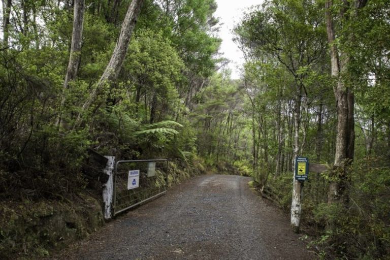 Photo of property in 75b Manawaora Road, Russell, 0272