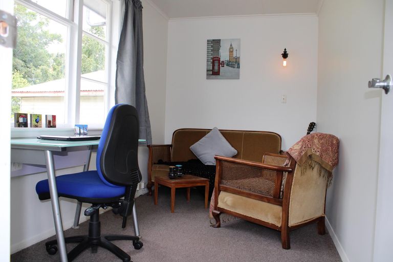 Photo of property in 44 Oxford Street, Lansdowne, Masterton, 5810