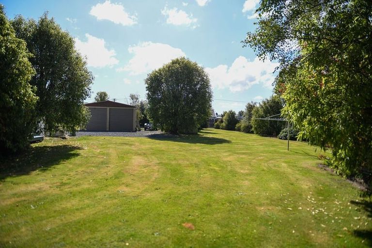 Photo of property in 301 Kaitangata Highway, Stirling, 9231