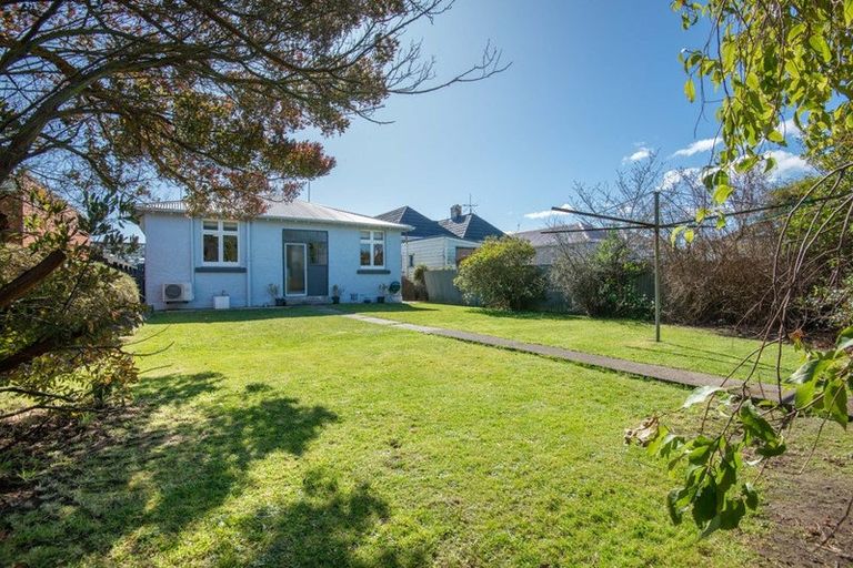 Photo of property in 199 Macandrew Road, South Dunedin, Dunedin, 9012