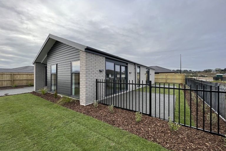 Photo of property in 13 Ned Place, Halswell, Christchurch, 8025