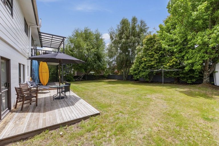 Photo of property in 30 Irwin Place, Kinloch, Taupo, 3377