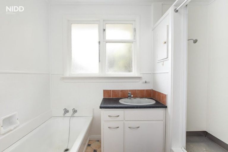 Photo of property in 222 Kenmure Road, Kenmure, Dunedin, 9011