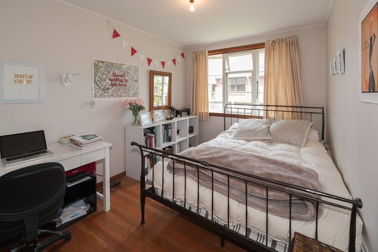 Photo of property in 28 Auburn Avenue, Upper Riccarton, Christchurch, 8041