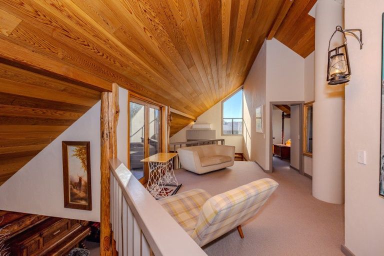 Photo of property in 21 Mount Iron Drive, Wanaka, 9305