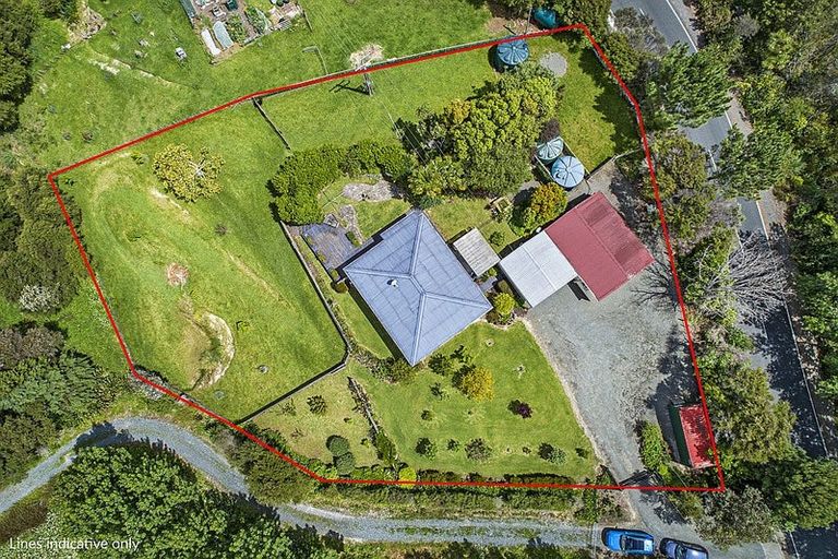 Photo of property in 37 Pahi Road, Paparoa, 0571