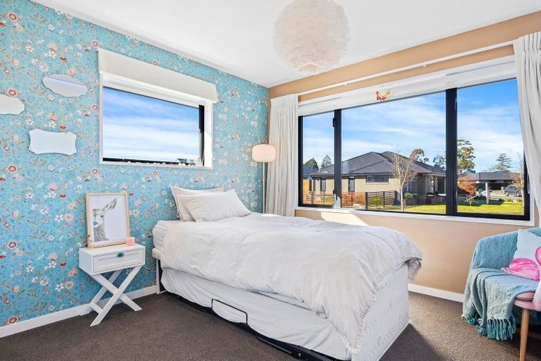 Photo of property in 29 Tara Crescent, Woodend, 7610