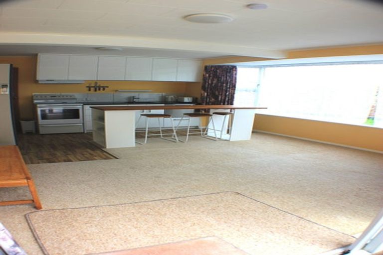 Photo of property in 29 Cypress Drive, Maungaraki, Lower Hutt, 5010