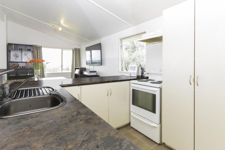Photo of property in 21 Denarius Lane, Glendene, Auckland, 0602