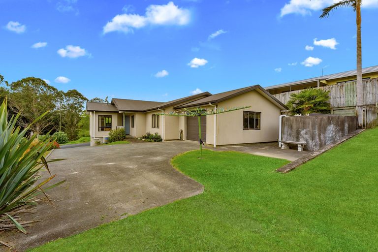 Photo of property in 21 Marshall Road, Kaiwaka, 0573