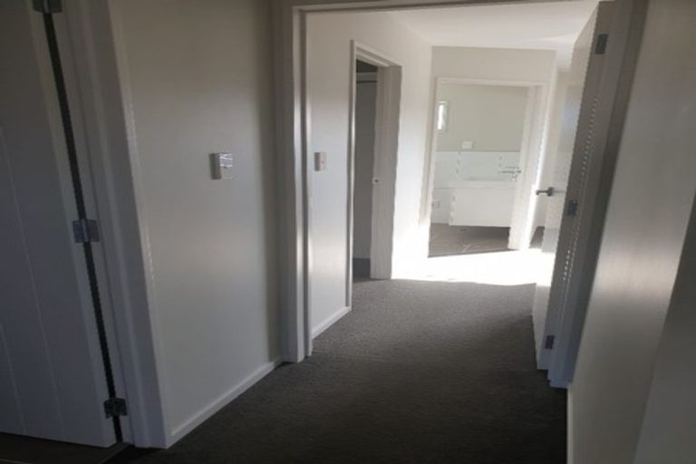 Photo of property in 45d Swanson Road, Henderson, Auckland, 0610