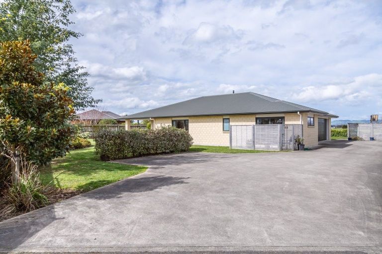 Photo of property in 12 Feist Street, Carterton, 5713