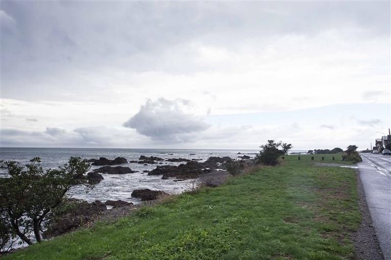 Photo of property in 3/106 Owhiro Bay Parade, Owhiro Bay, Wellington, 6023