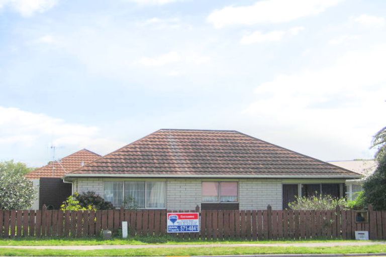 Photo of property in 1/35 Girven Road, Mount Maunganui, 3116
