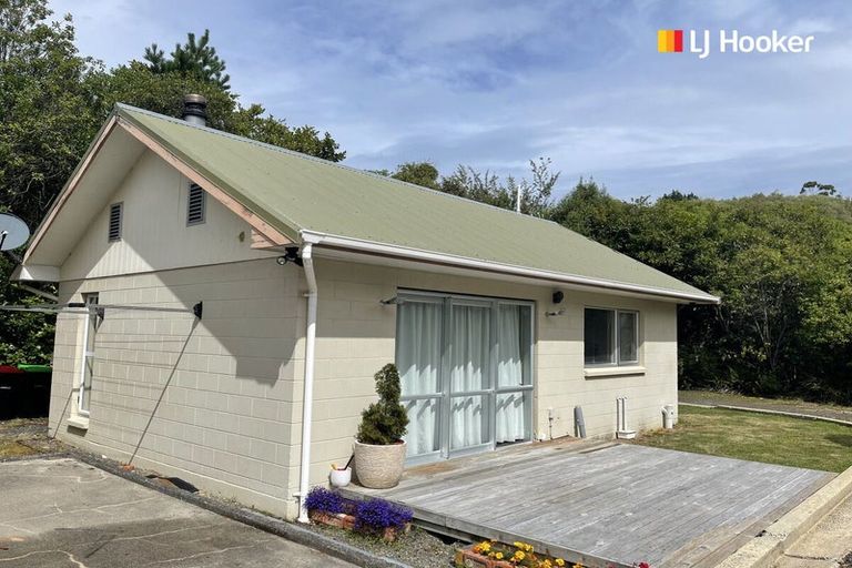 Photo of property in 8 Camp Street, Broad Bay, Dunedin, 9014