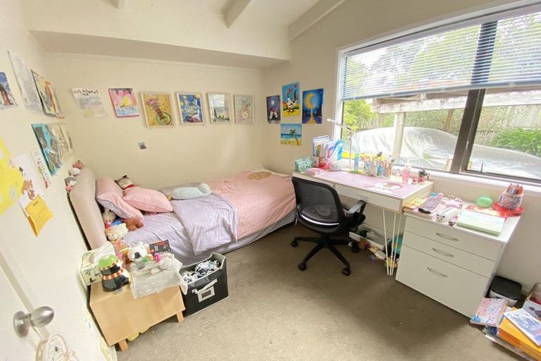 Photo of property in 3a Universal Drive, Henderson, Auckland, 0610