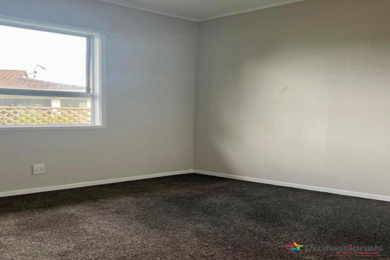 Photo of property in 78 Burundi Avenue, Clendon Park, Auckland, 2103