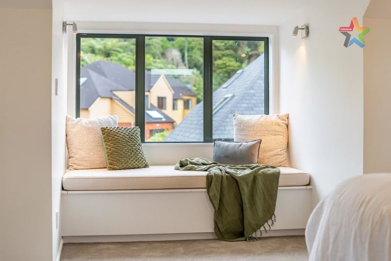 Photo of property in 8 Futuna Close, Karori, Wellington, 6012