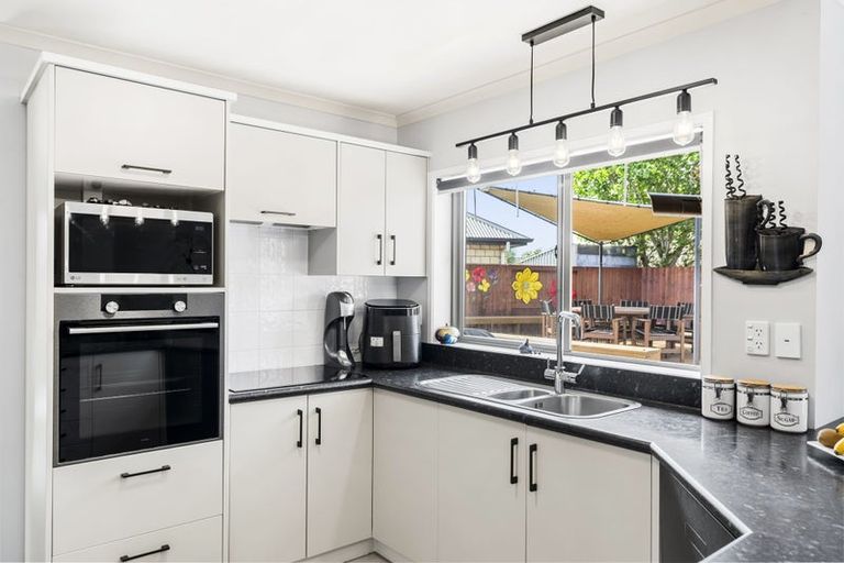 Photo of property in 88 Wentworth Drive, Rototuna North, Hamilton, 3210