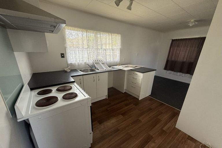 Photo of property in 63 Burundi Avenue, Clendon Park, Auckland, 2103