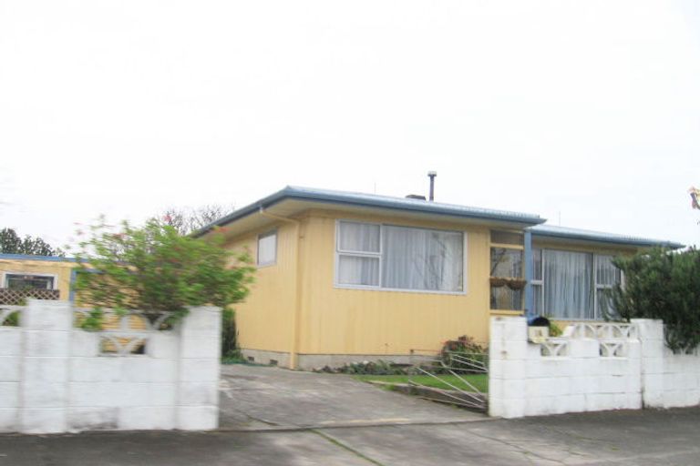 Photo of property in 1a Cornwall Road, Taradale, Napier, 4112