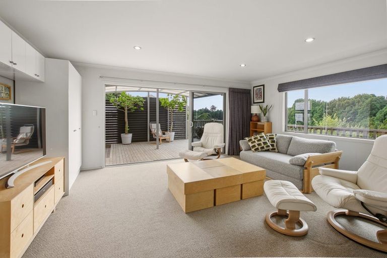 Photo of property in 142a Heta Road, Highlands Park, New Plymouth, 4312