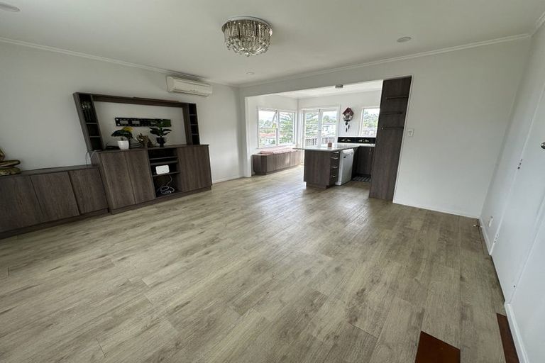 Photo of property in 19 Camelot Place, Glenfield, Auckland, 0629