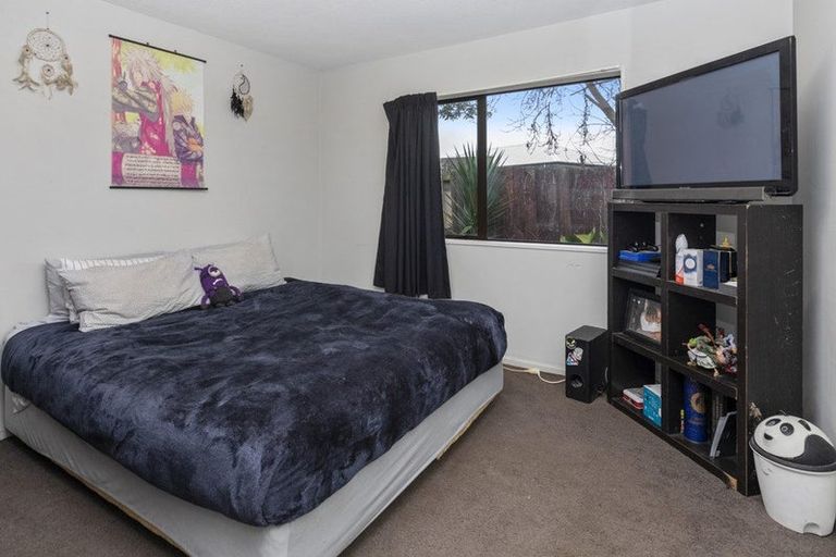 Photo of property in 2/487 Pages Road, Bexley, Christchurch, 8061