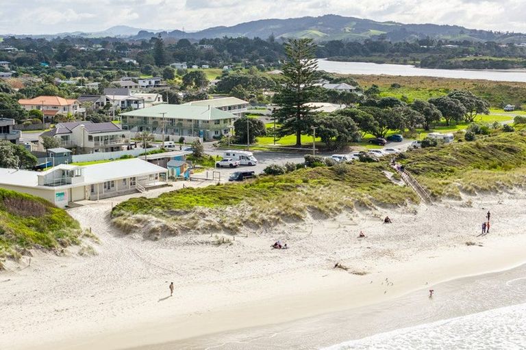 Photo of property in 31 Bream Bay Drive, Ruakaka, 0116