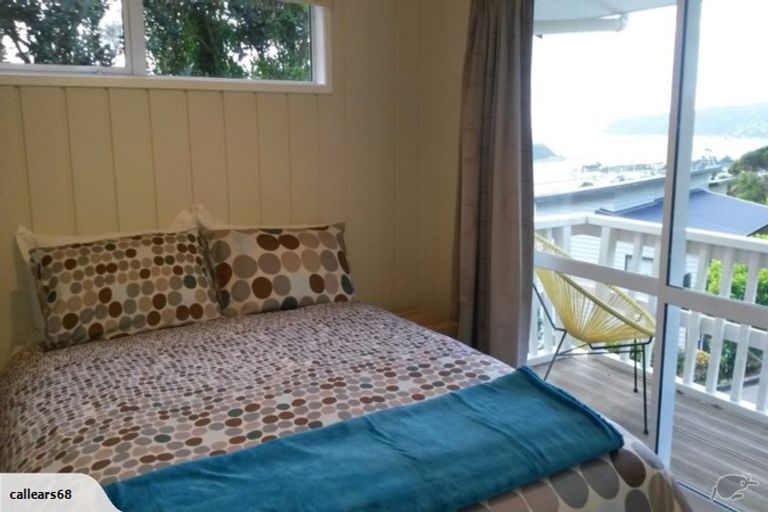 Photo of property in 14b Kahu Road, Paremata, Porirua, 5024