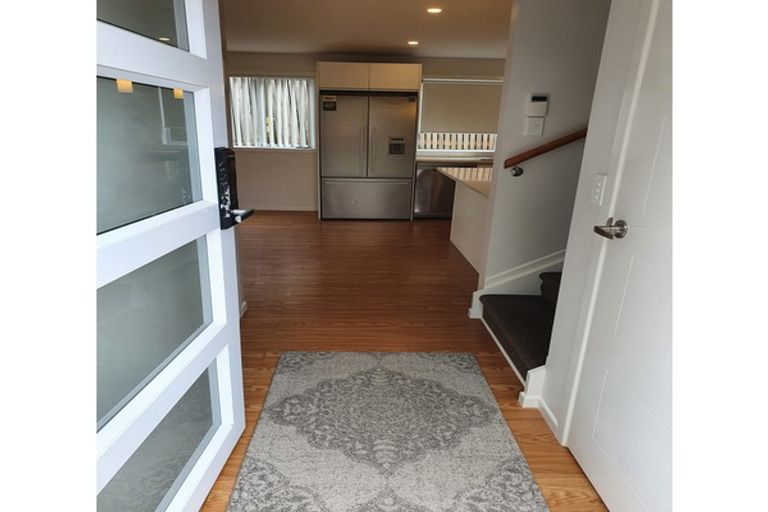 Photo of property in 29/7 Neal Avenue, Glenfield, Auckland, 0629