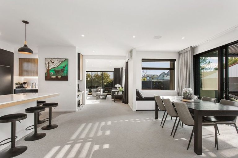 Photo of property in 122a Clyde Road, Ilam, Christchurch, 8041