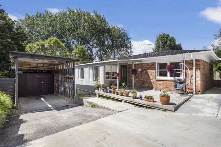 Photo of property in 29a Glenfern Road, Mellons Bay, Auckland, 2014