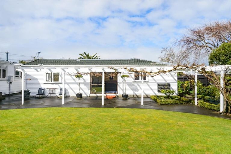 Photo of property in 23 Follett Street, Marton, 4710