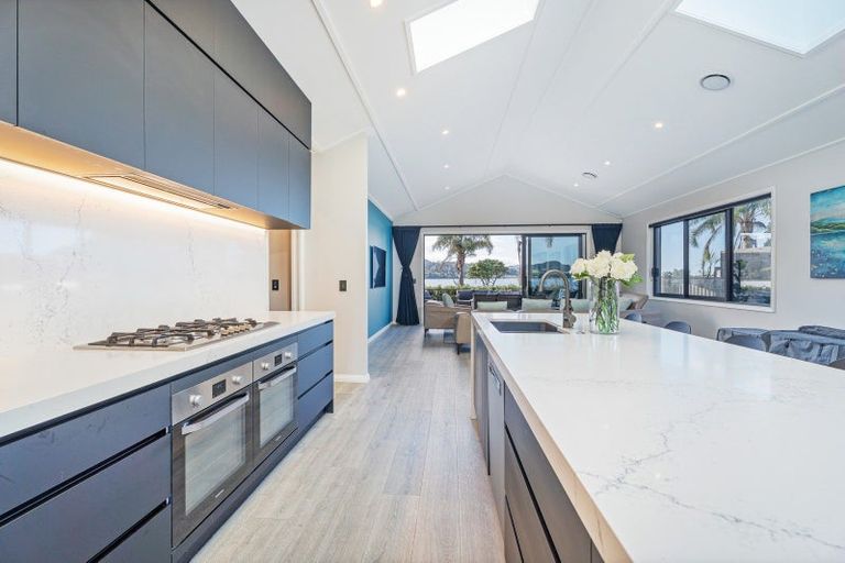 Photo of property in 126 Waterways Parade, Pauanui, Hikuai, 3579