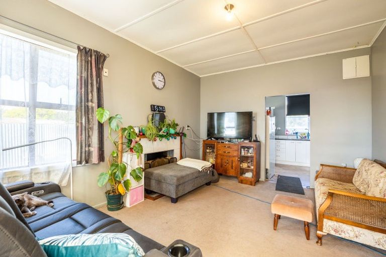 Photo of property in 36 Mouatt Street, Waitara, 4320